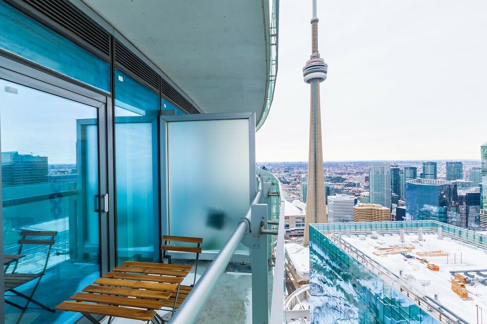 Фото Sterling Suites - Financial District