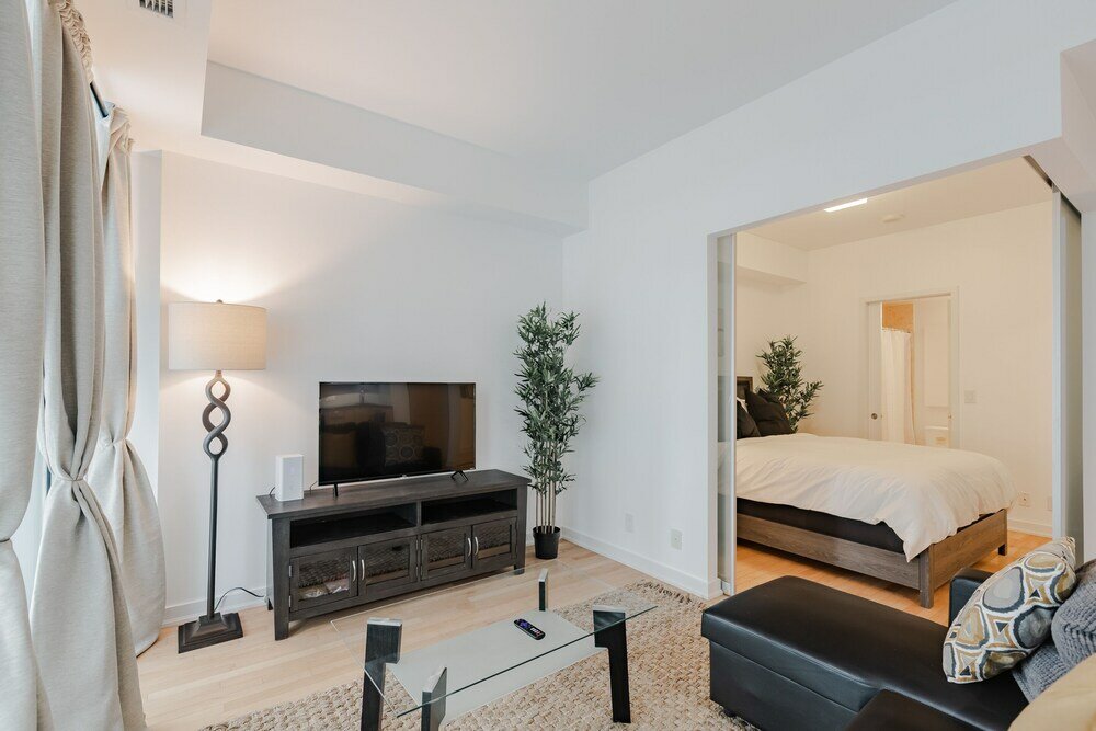 Фото Sterling Suites - Financial District