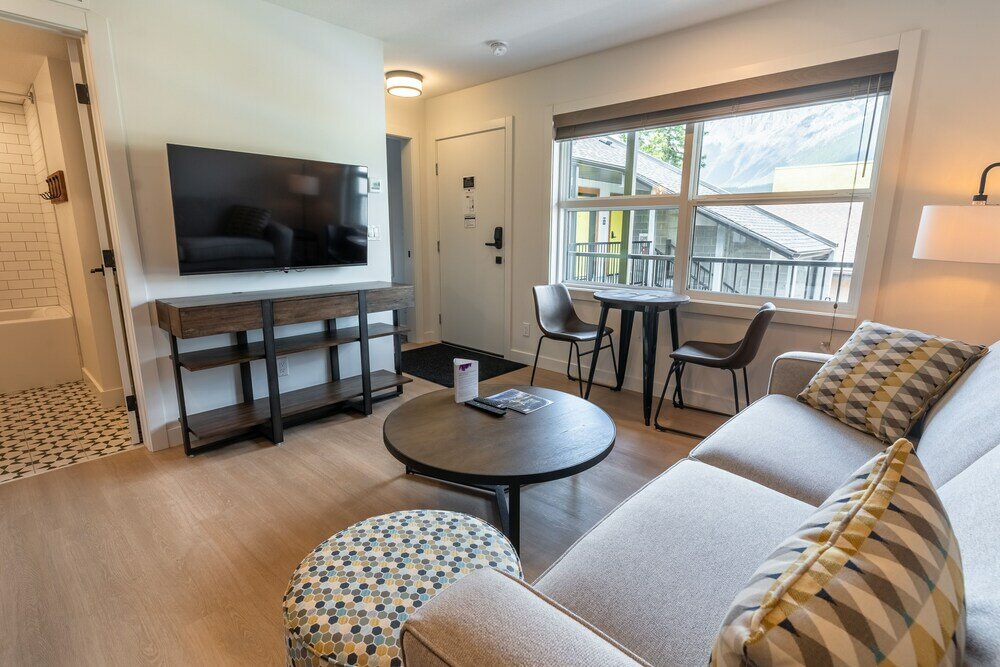 Фото Basecamp Suites Canmore