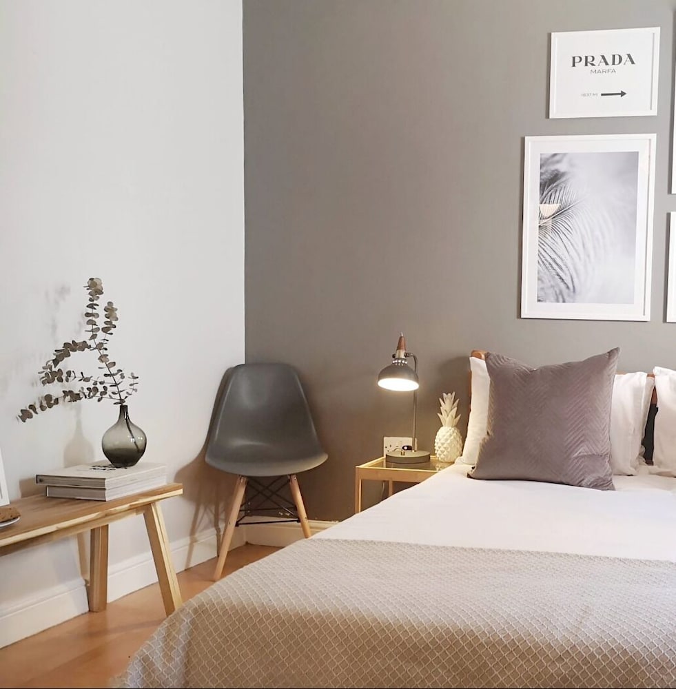 Фото Charming Oxford Apartments