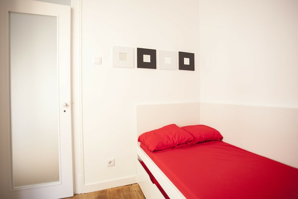 Фото Cool Lisbon Apartment