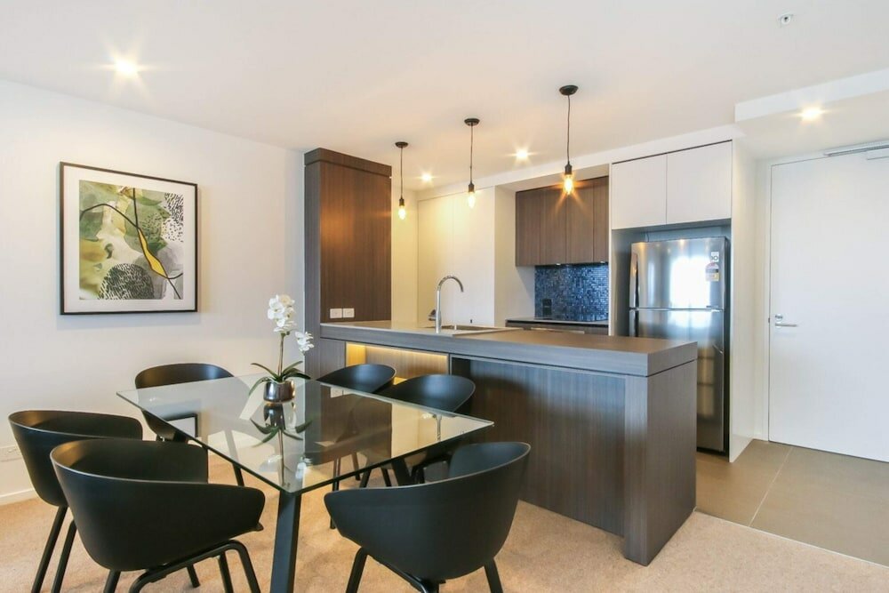 Фото Luxurious 2 Bedroom Brand New Apartment With Amazing Hinterland Views