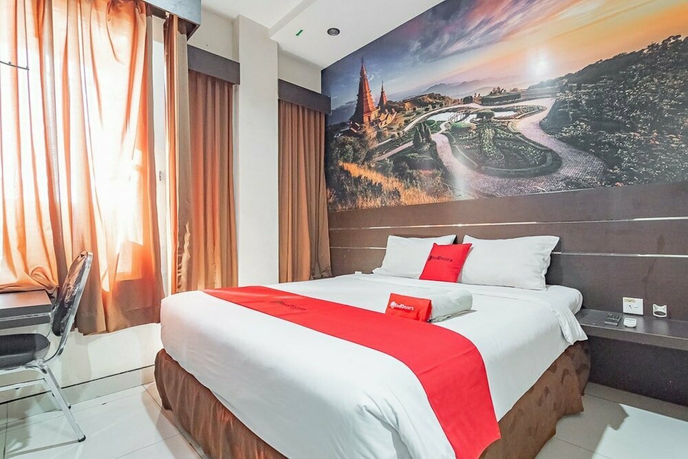 Hotel RedDoorz near Stadion Sanaman Mantikei, Palangka Raya, photo