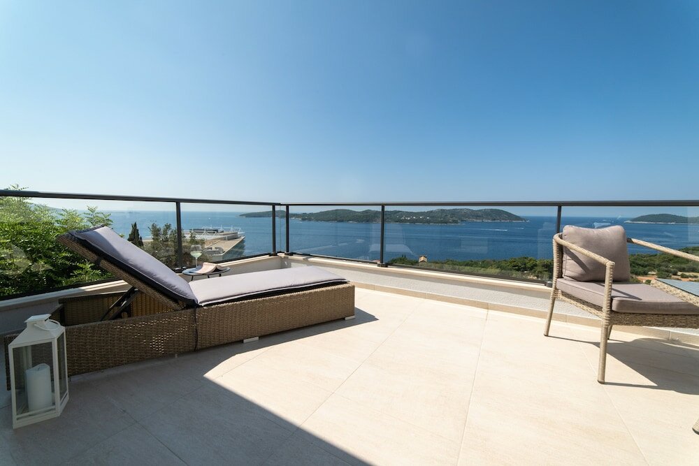 Фото Apartmani D & J