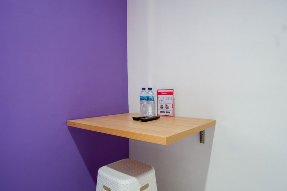 Фото RedDoorz near Alun Alun Kaliwungu Kendal