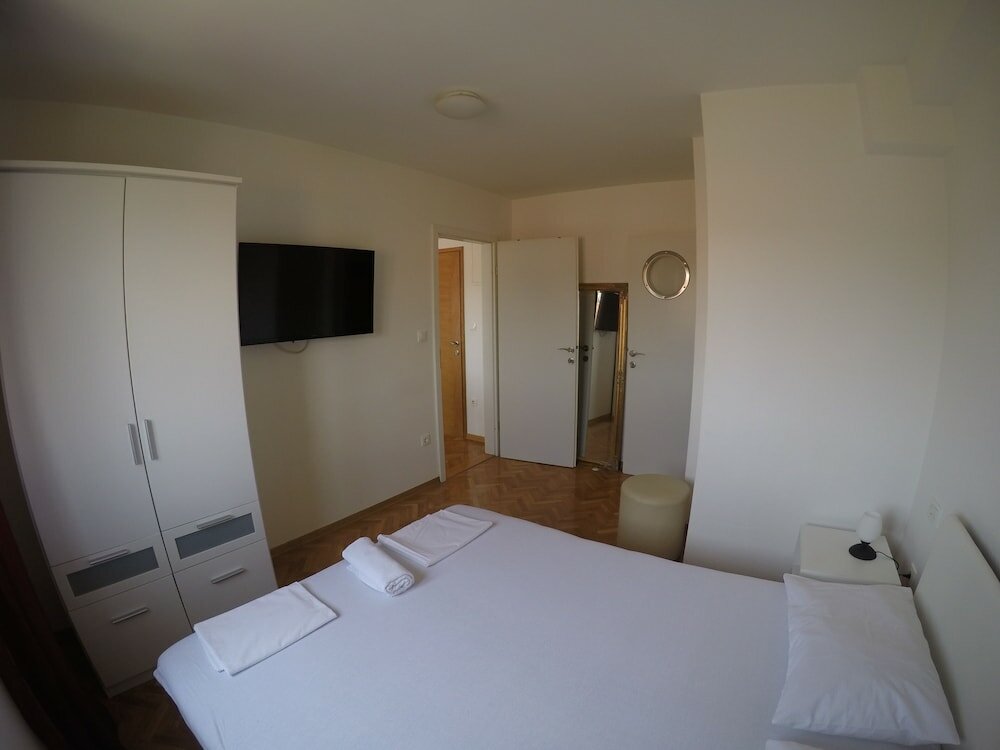 Фото Apartments Istarska - Adults Only