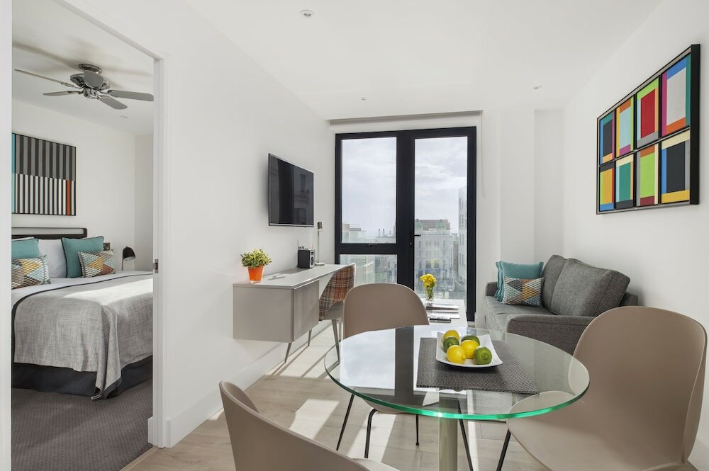 Фото Q Square by Supercity Aparthotels