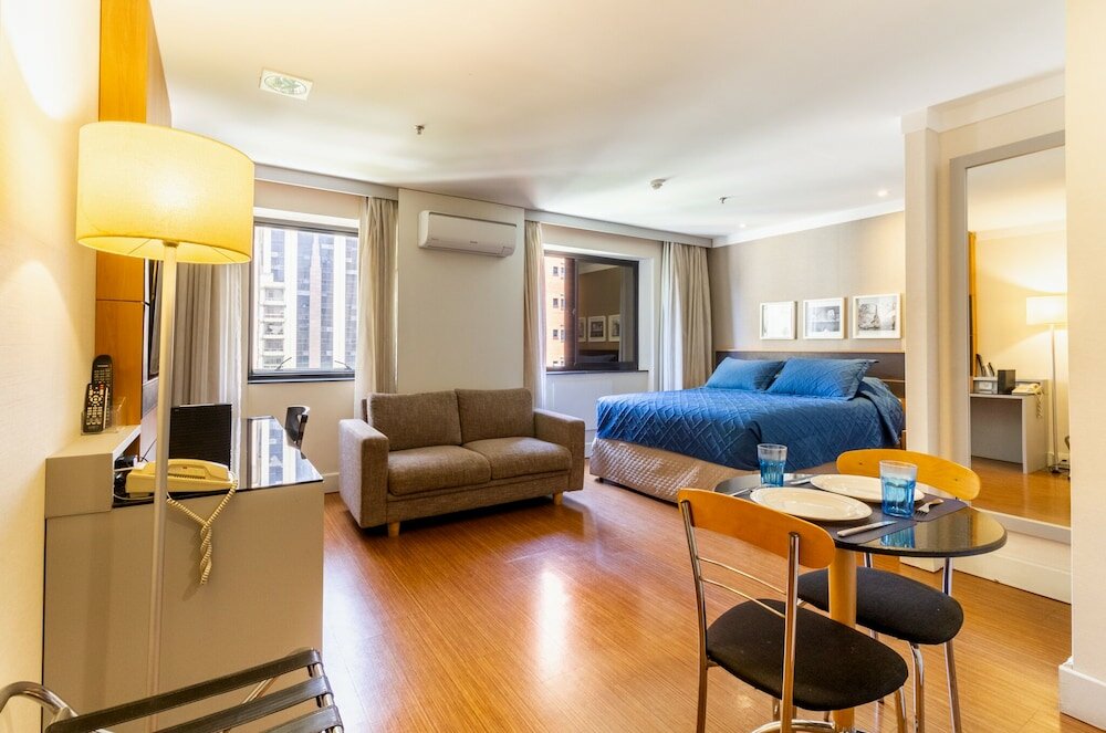 Фото Três de Julho Flats - Jardins