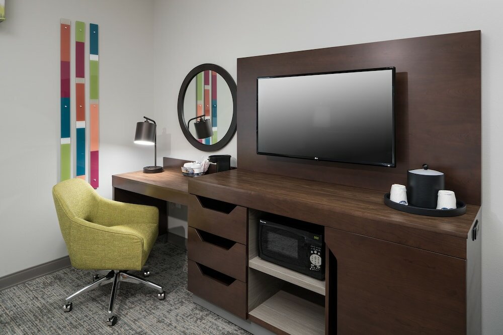 Фото Hampton Inn & Suites Cape Canaveral Cruise Port