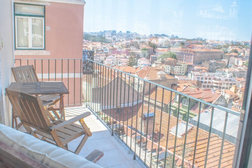 Фото Castelo Terrace Apartments