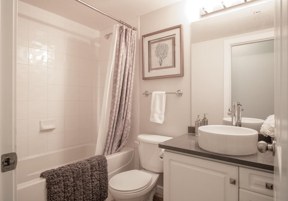 Фото The Ultimate Kelowna Location