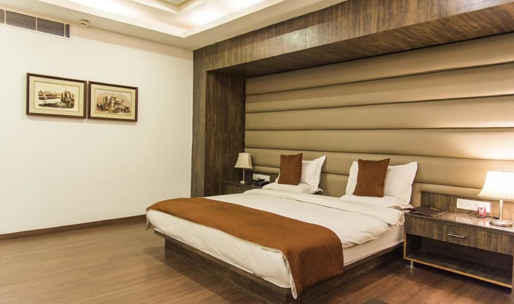 Фото Hotel Myriad