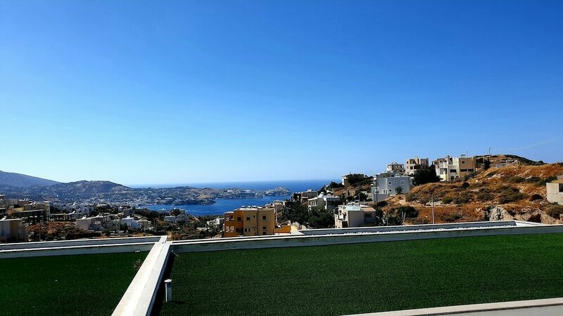 Гостиница Luxurious Brand New Flat Sea View
