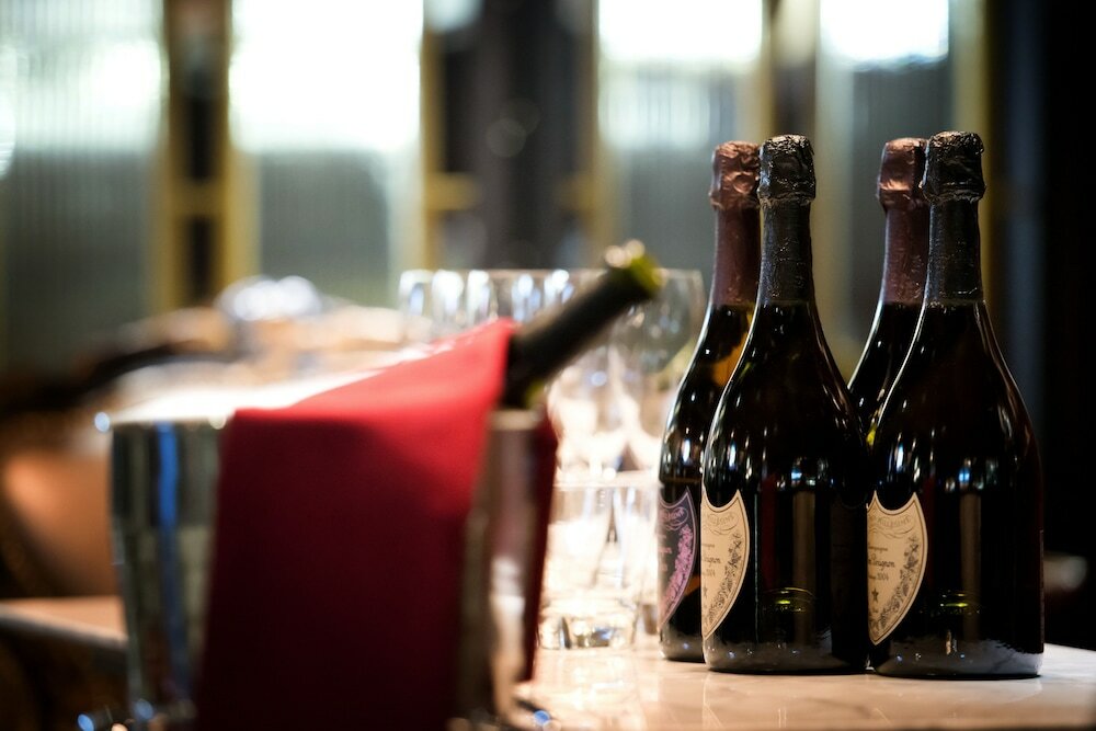 Фото The Riverside Hotel