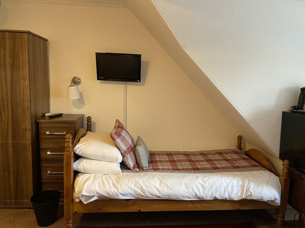 Фото Royston Guest House