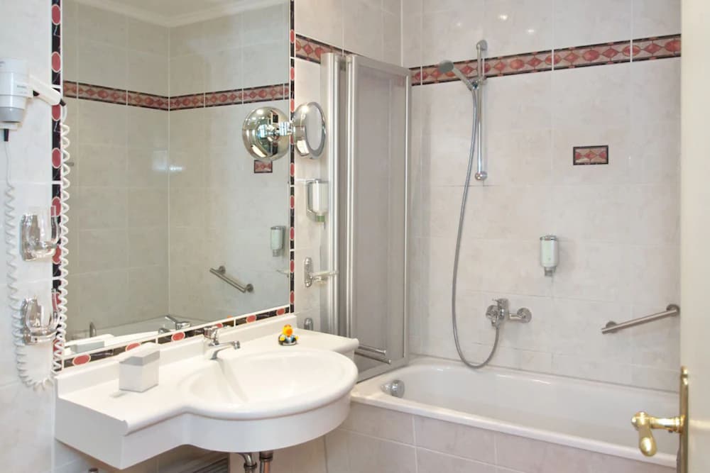 Фото Villa Esplanade mit Aurora