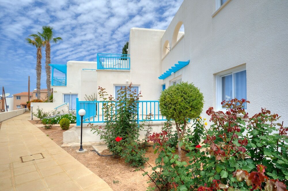 Фото Sunny Hill Hotel Apartments