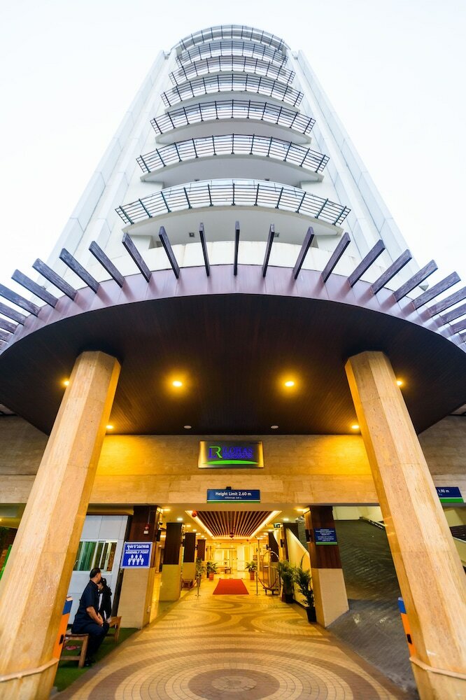 Фото отеля 2