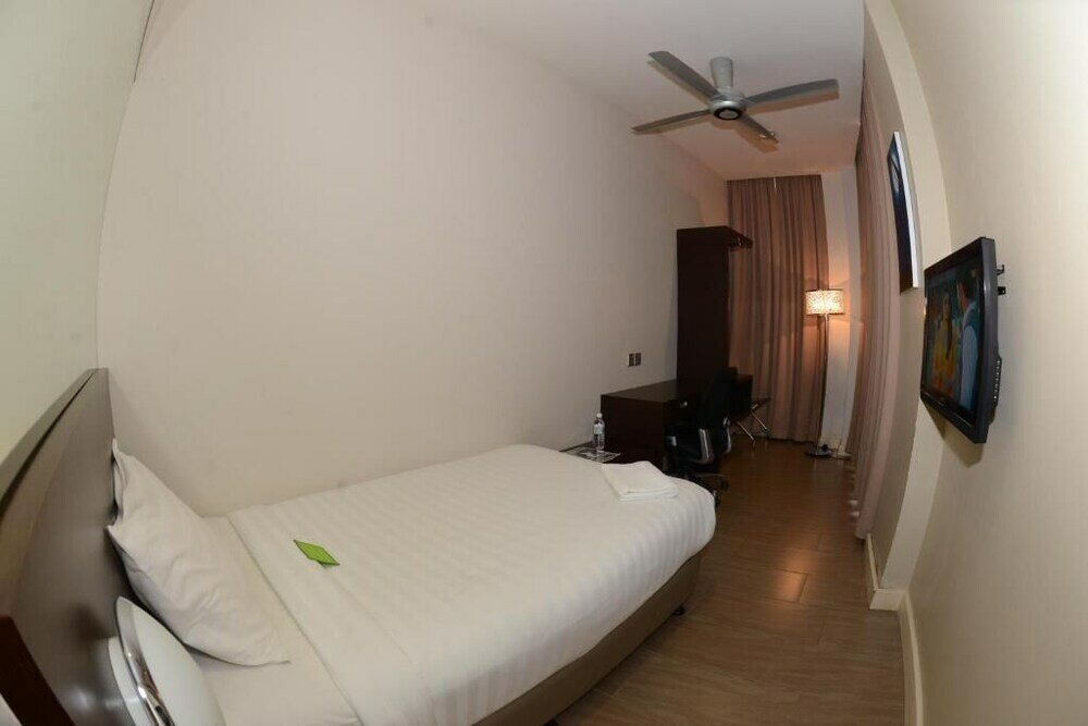 Фото 101 Hotel Bintulu