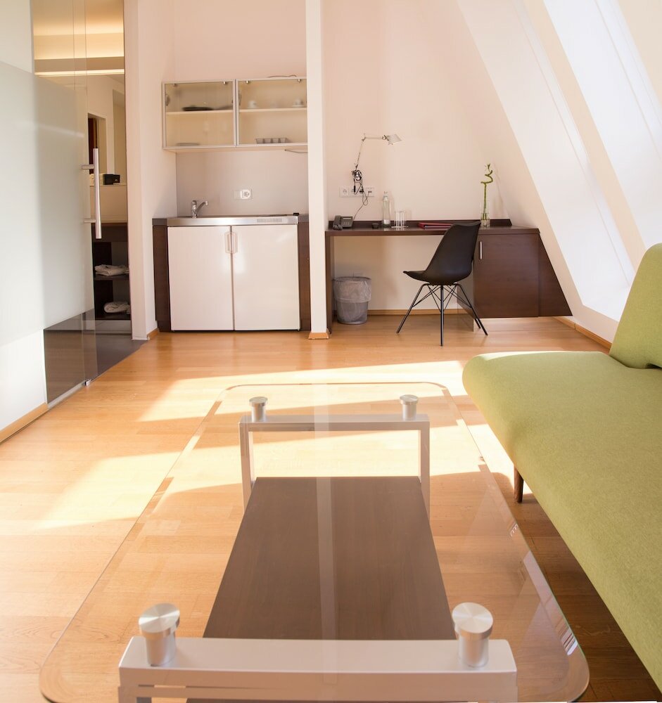 Фото Hotel Schwarzer Bär