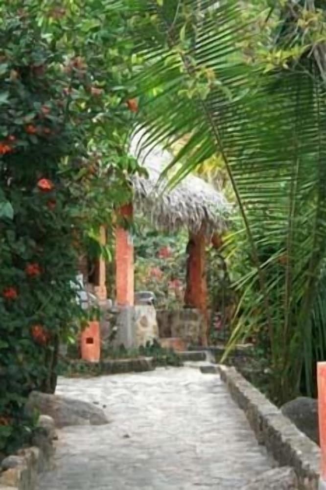 Фото Hotel Lagunita Yelapa