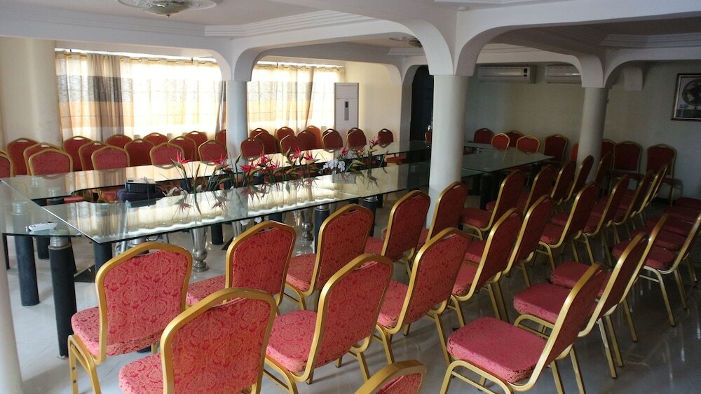 Фото Krisview Hotel