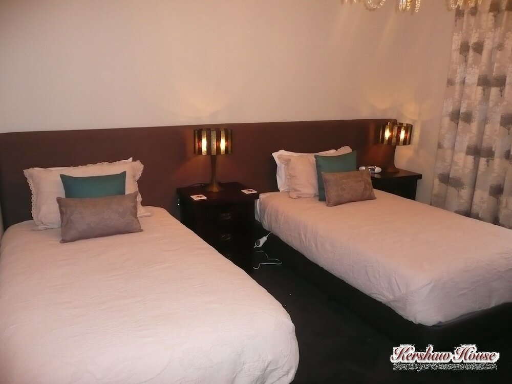 Фото Kershaw House Boutique Accommodation