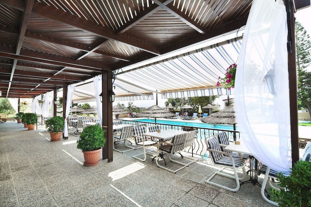 Фото отеля 4