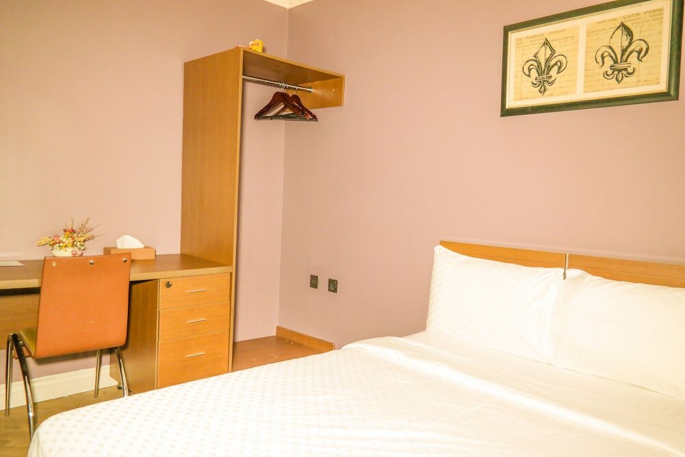 Фото Quiet Pools Inn and Residence