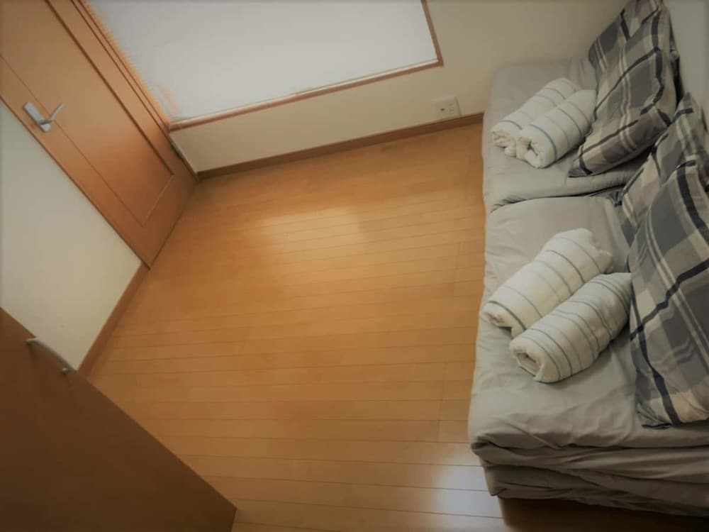 Фото Yellow House