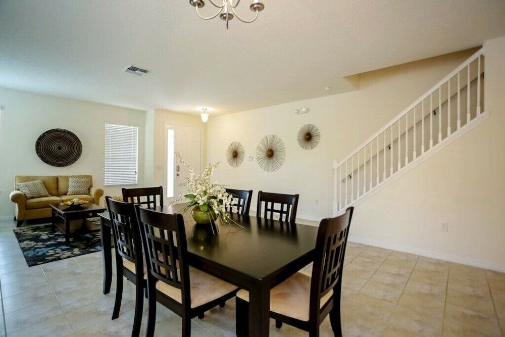 Фото Spacious At The Bellavida Resort 220 6 Bedroom Home