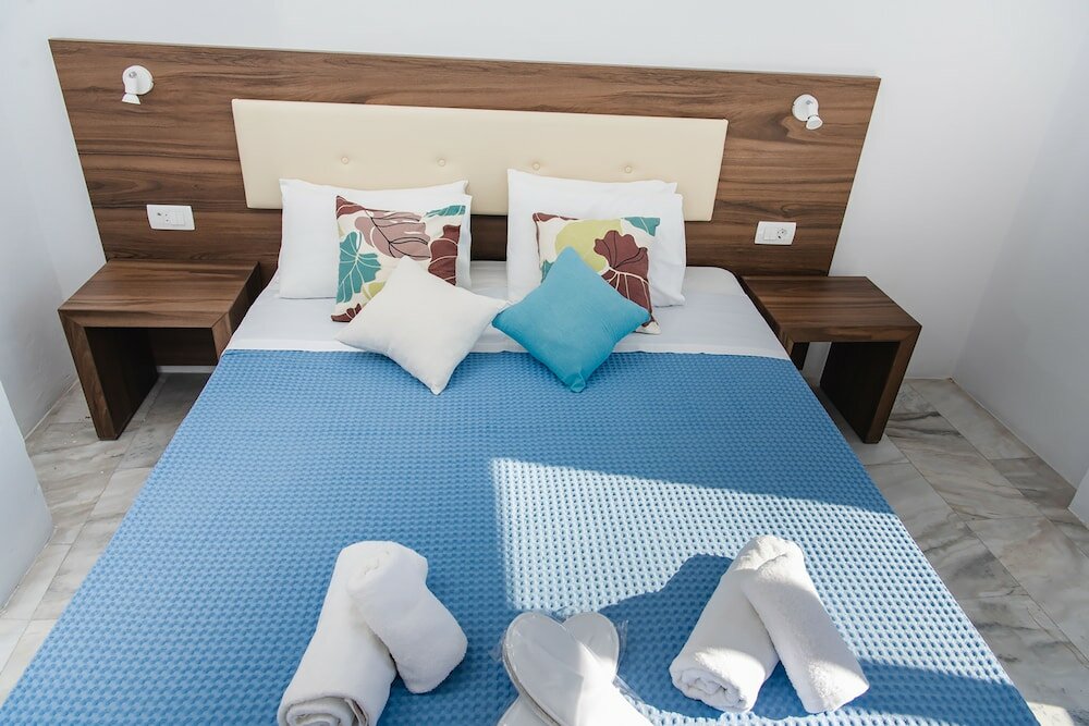 Фото Hotel Santorini