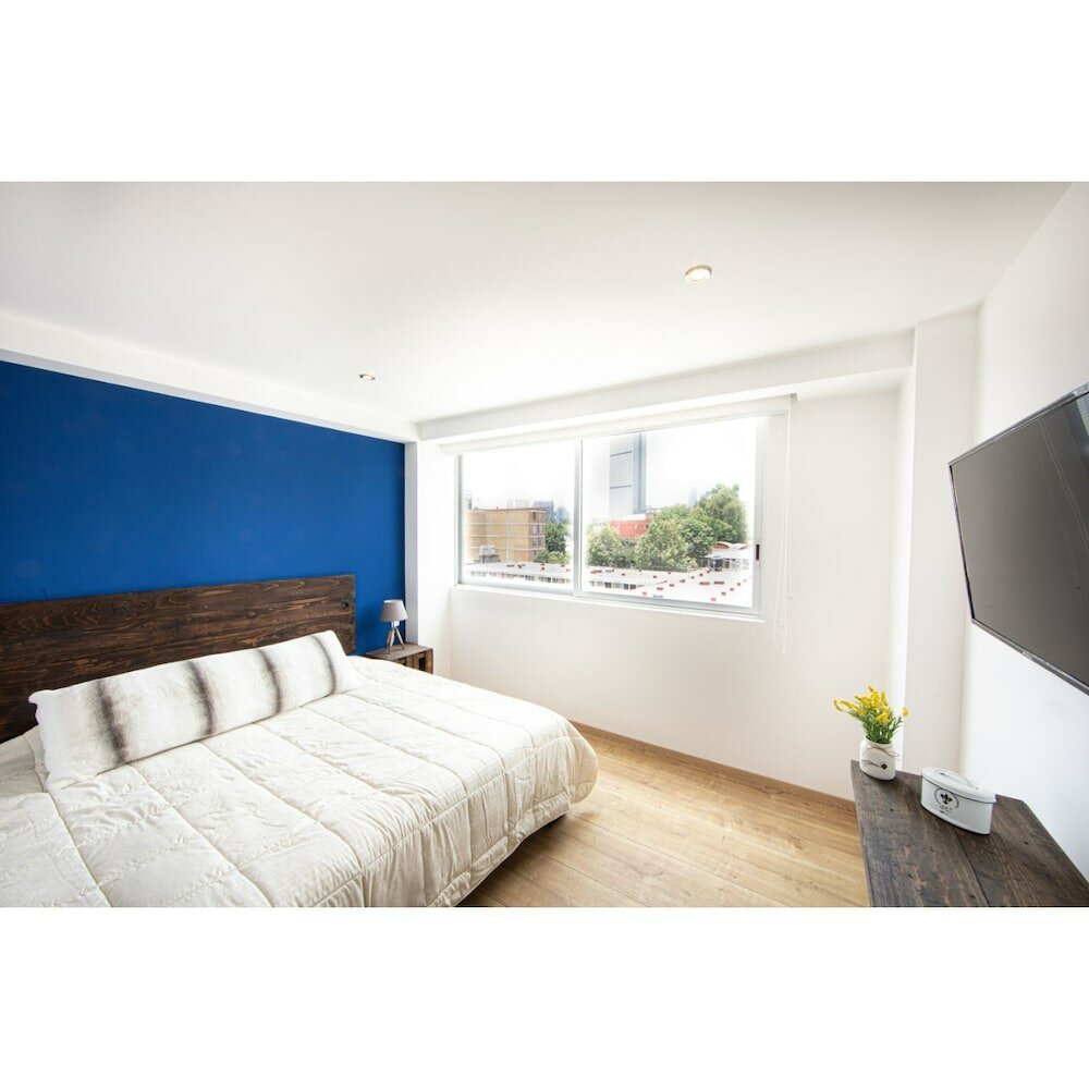 Фото Brand New Park View Designer Apartment