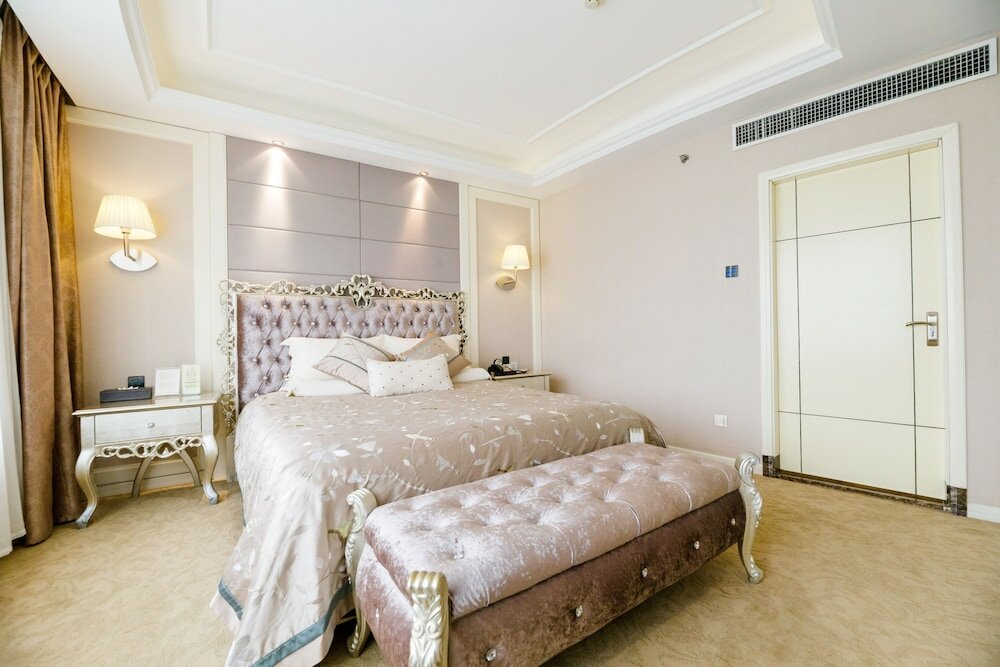 Фото Yun-Zen Century Hotel