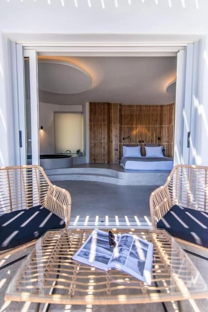 Фото Onar Hotel and Suites