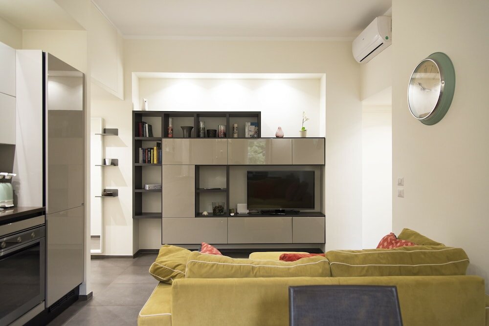 Фото 2 Bedrooms Flat with Parking near Metro Stop