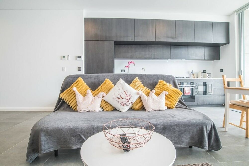 Фото Home With Convenient Location! Close to Train&cbd