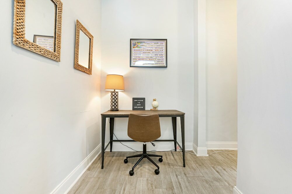 Фото Charming Homes Close to French Quarter