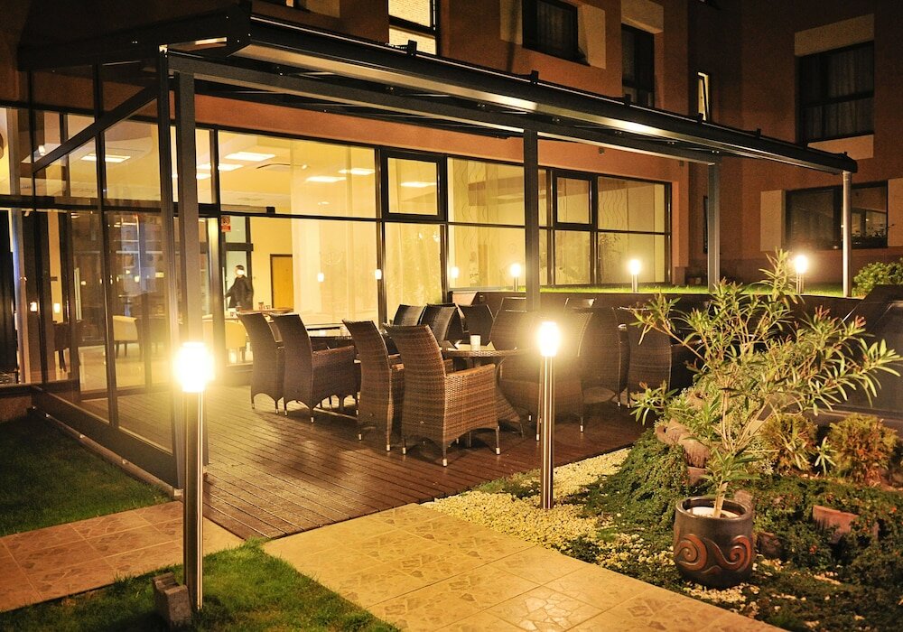 Фото Melrose Apartments 2