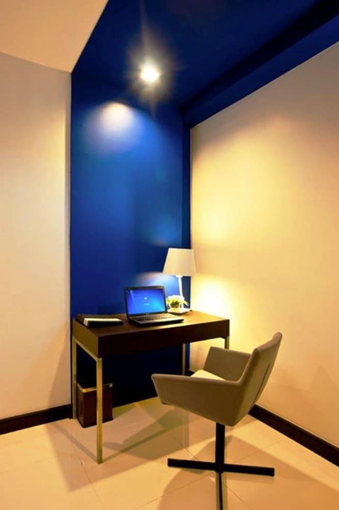 Фото Fx Hotel Metrolink Makkasan