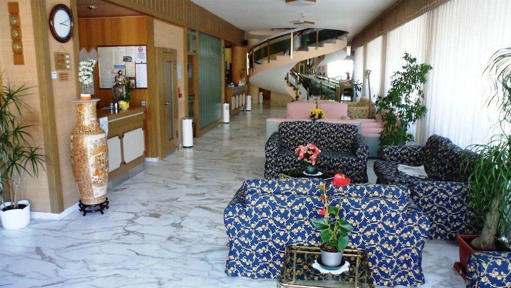 Фото Hotel Reali