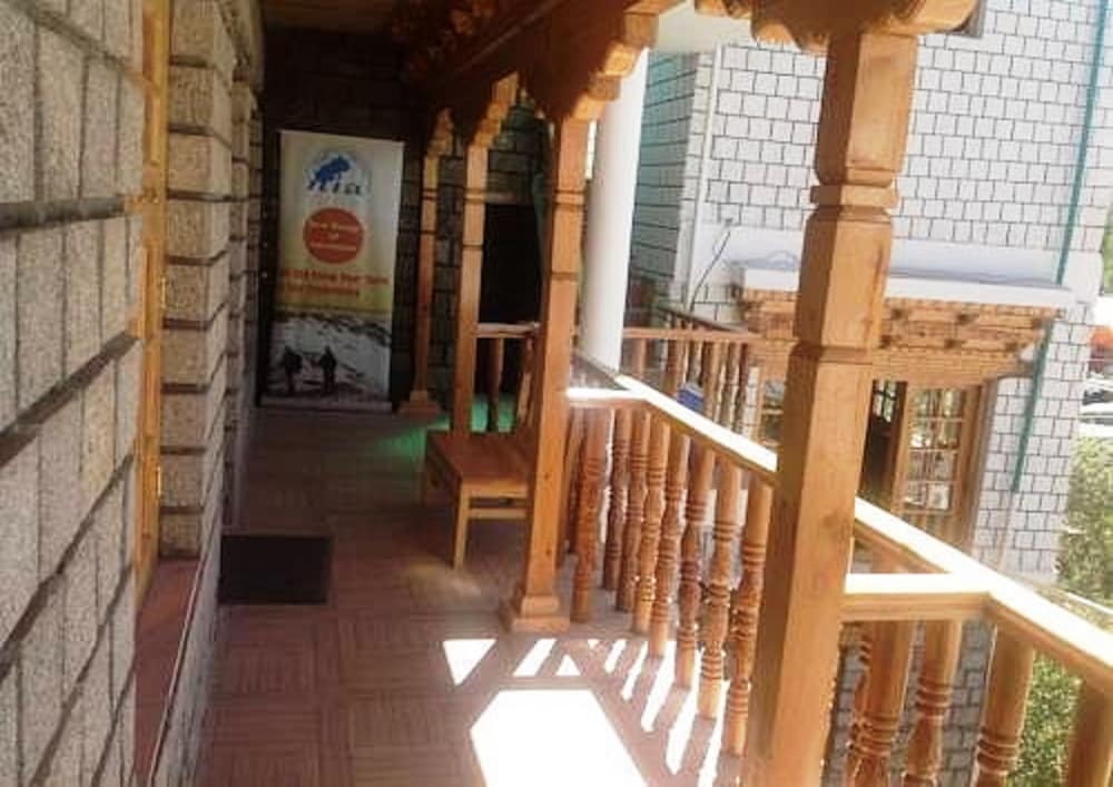 Фото Tih Hotel Nezer Holiday Inn