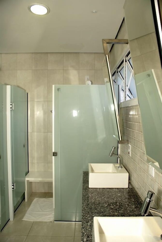 Фото Porto Alegre Hostel Boutique