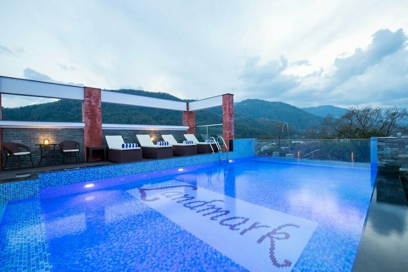 Гостиница Hotel Landmark Pokhara в Покхаре