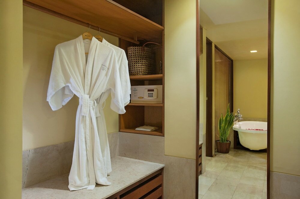 Фото Komaneka at Bisma