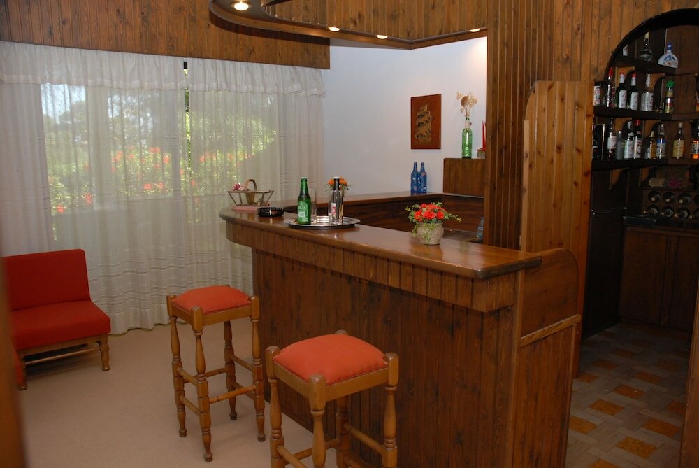 Фото Niki Hotel Apartments