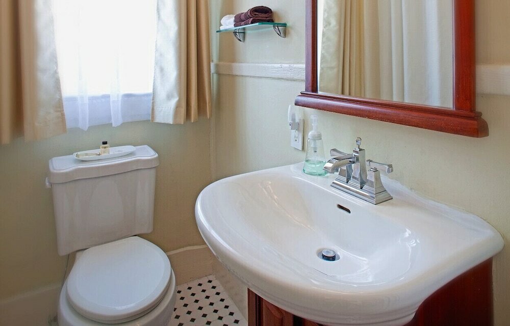 Фото The Galloway House Inn