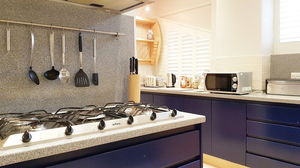 Фото Grand Edinburgh Castlehill Apartment