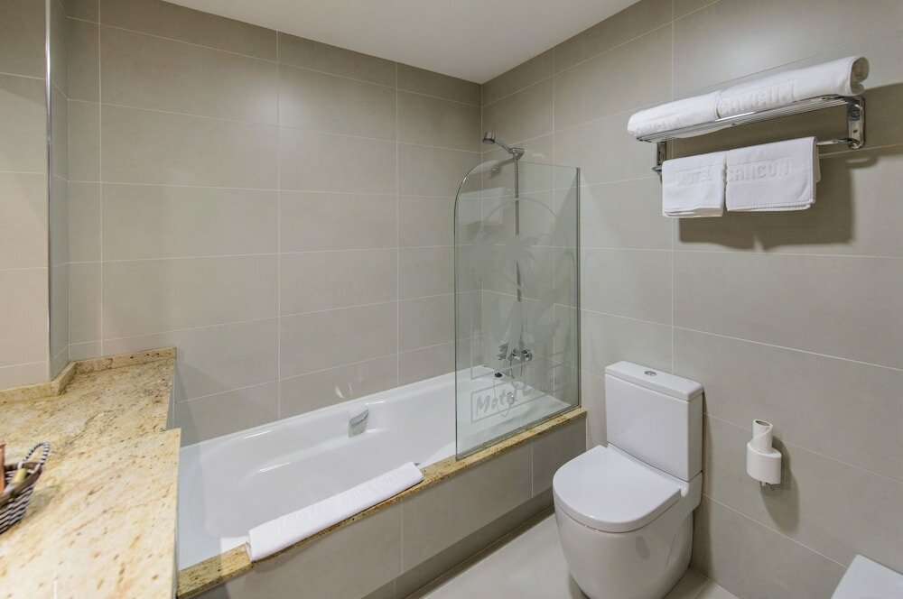 Фото Motel Cancún Avilés