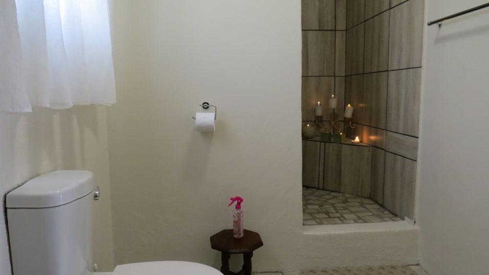 Фото Karoo-Koppie Guesthouse